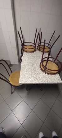 Mesas e cadeira restaurante/café