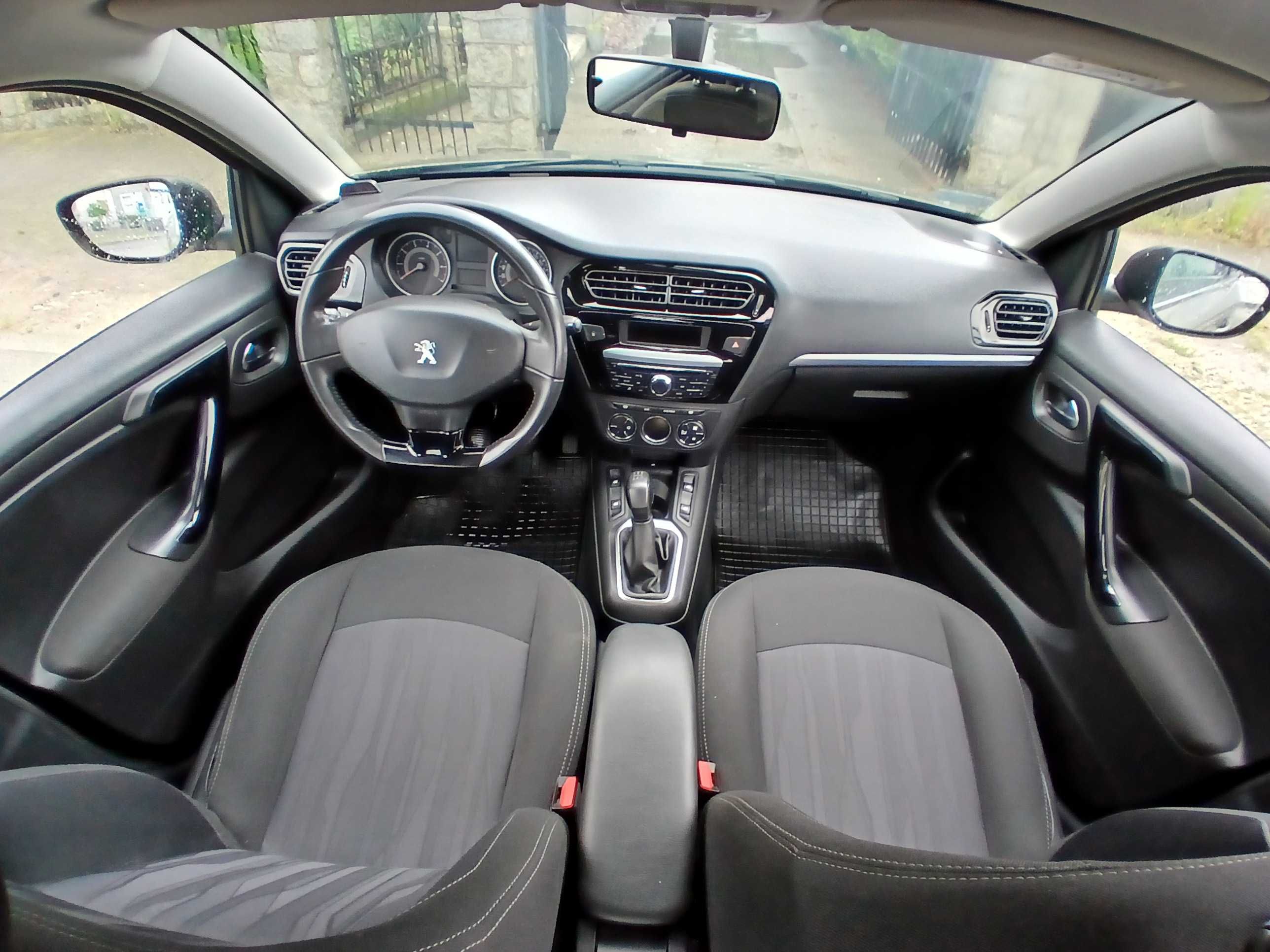 Peugeot 301 zarejestrowane klima
