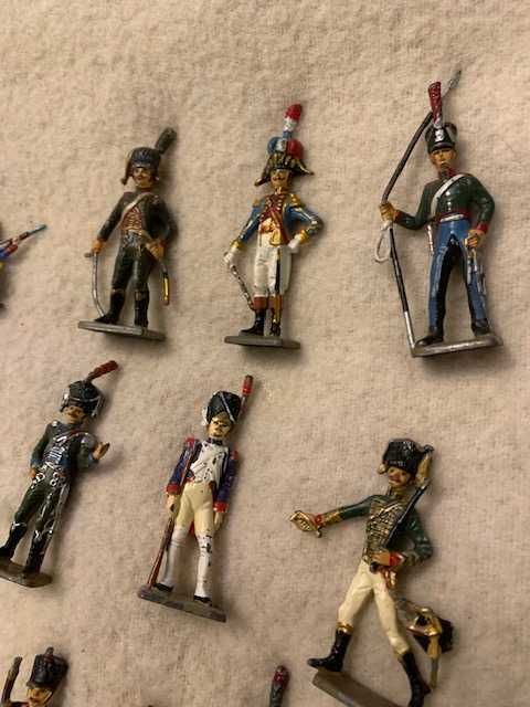 27 ołowianych żołnierzyków Starlux