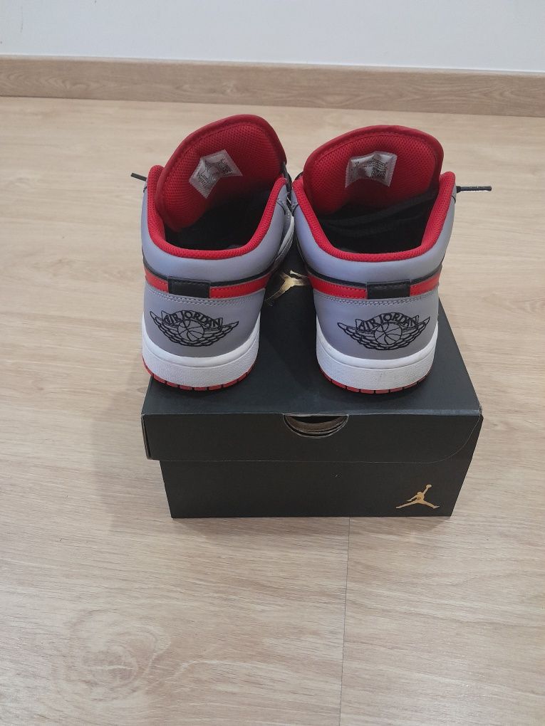 Air Jordan 1 Low Black/Fire