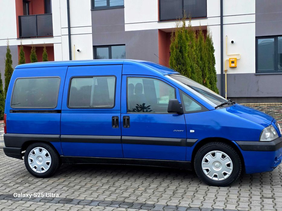 Оригінальний пасажир Citroen Jumpy 2005року 2.0д в рідній фарбі