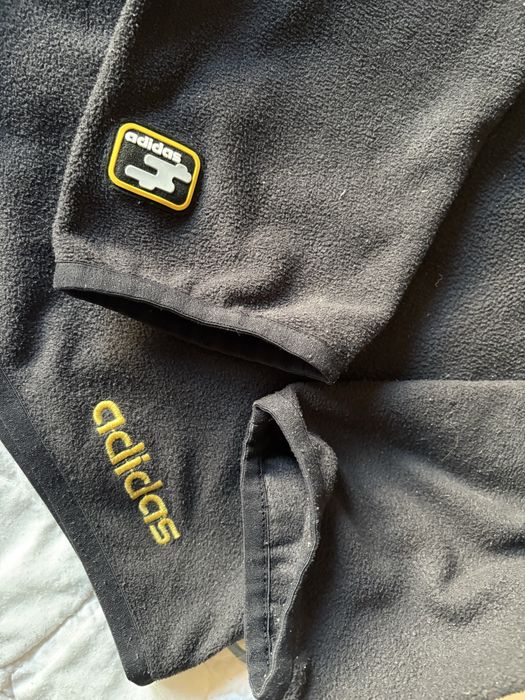 Спортивна куртка Adidas розмір М made in Camboia
