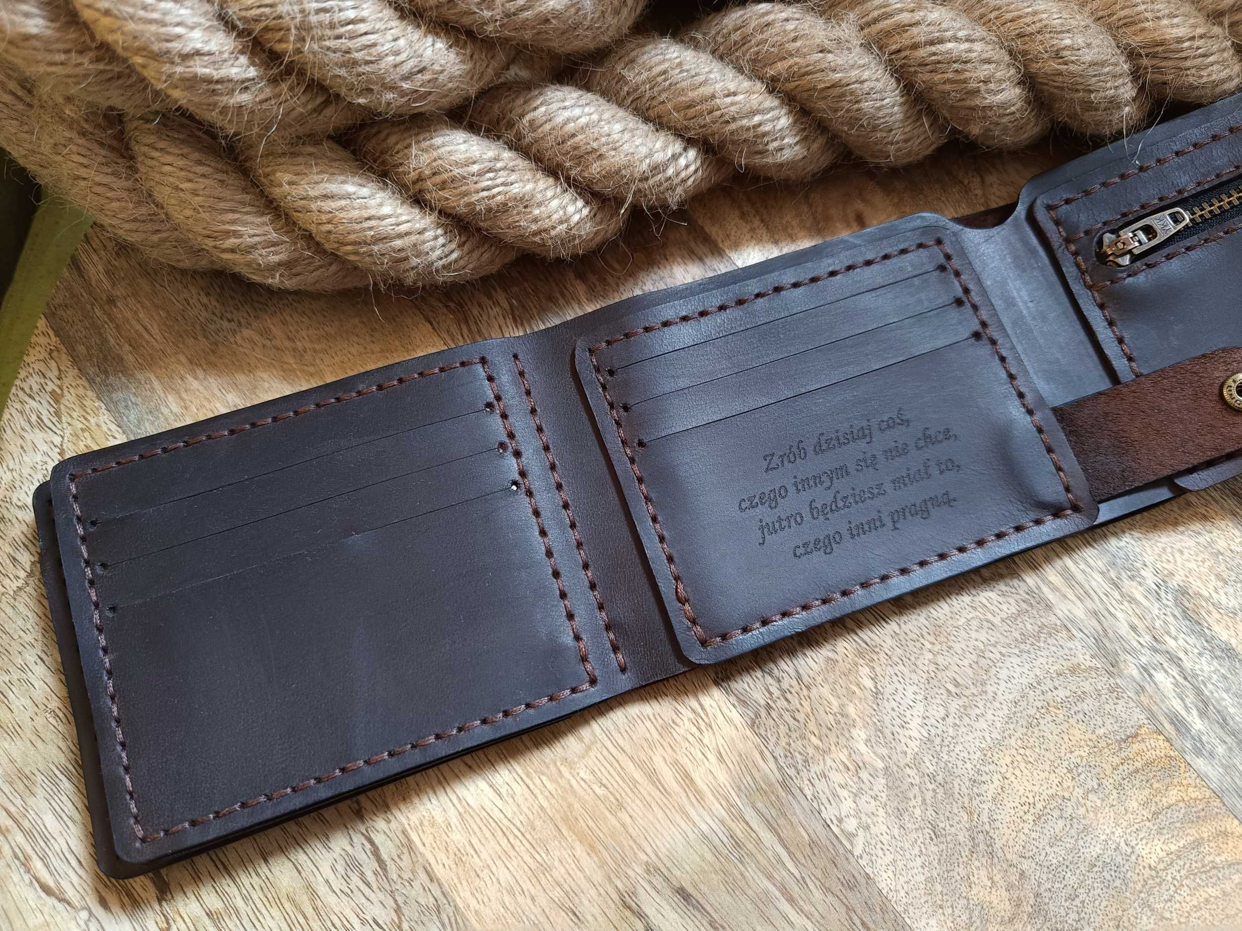 Portfel skórzany z grawerem duży na bilon zdjęcia karty RFID