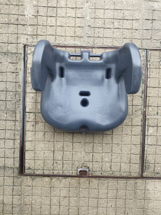 Cadeira auto usada sem proteção