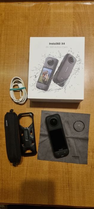 Продам insta 360° x4