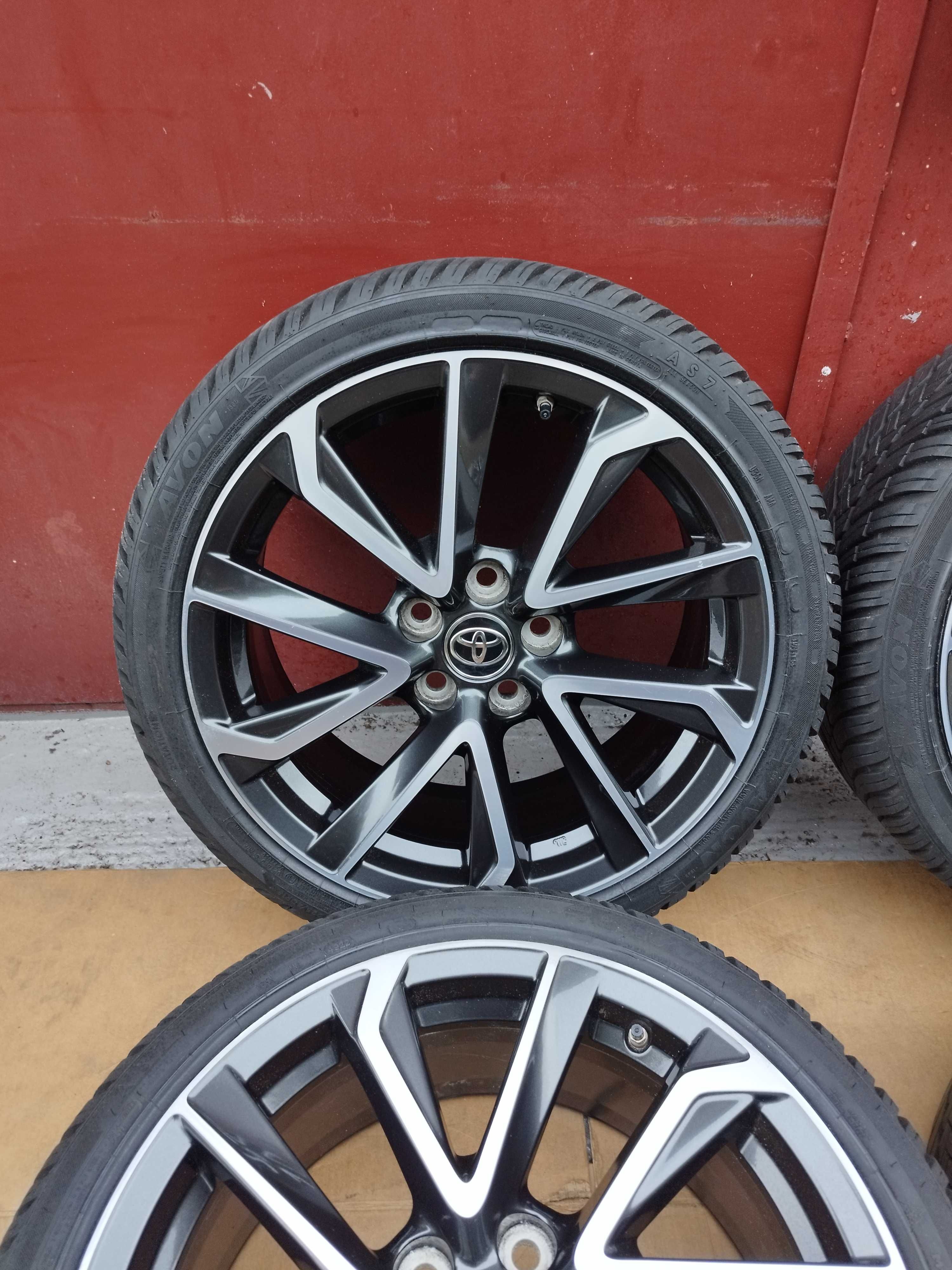 Nowe opony, koła całoroczne 225/40R18 oryginał TOYOTA Corolla e21 GR