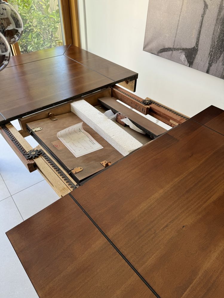Stół rozkładany z litego drewna