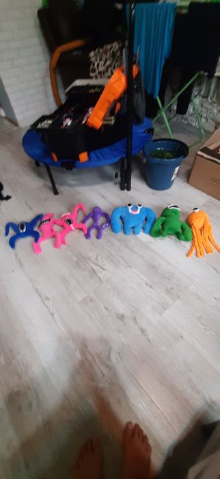 Maskotki garten of banan, skibidi toilet i inne