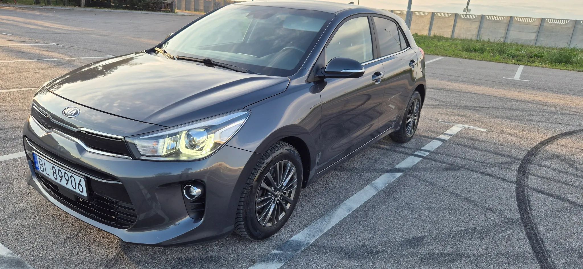 Kia Rio 1,4 automat 100KM KAMERA PARKI 39tyś przebieg