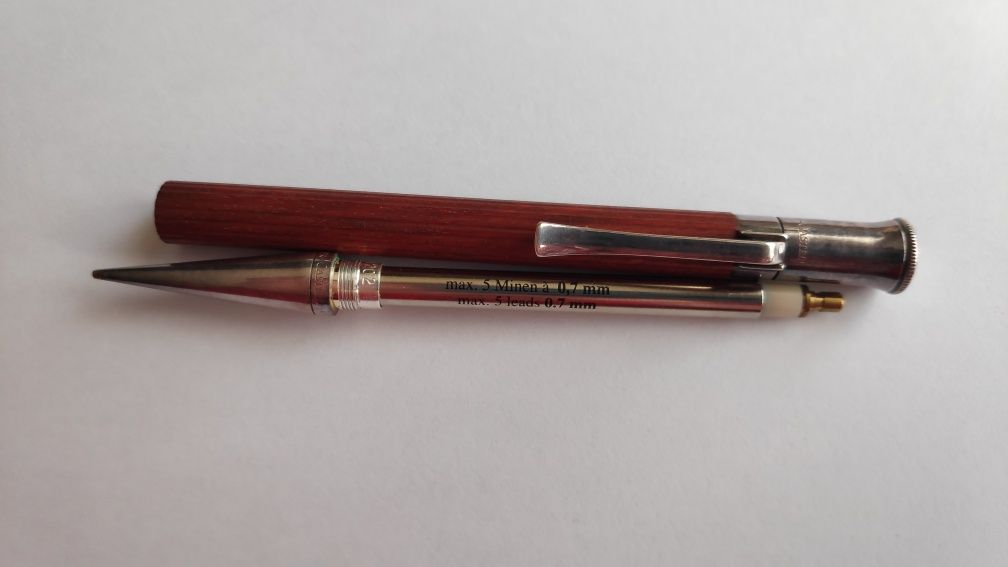 Ołówek automatyczny Graf von Faber Castell Ebony