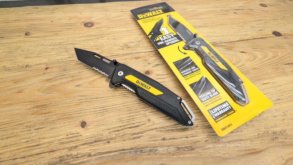Ніж складний DeWalt DWHT10910 з США Оригінал