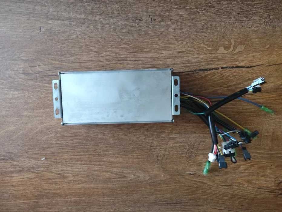 KT 36/48WSRLH-HRD01 Sterownik KT 36/48V 1500W 35A – 12 MOSFET – Nowy