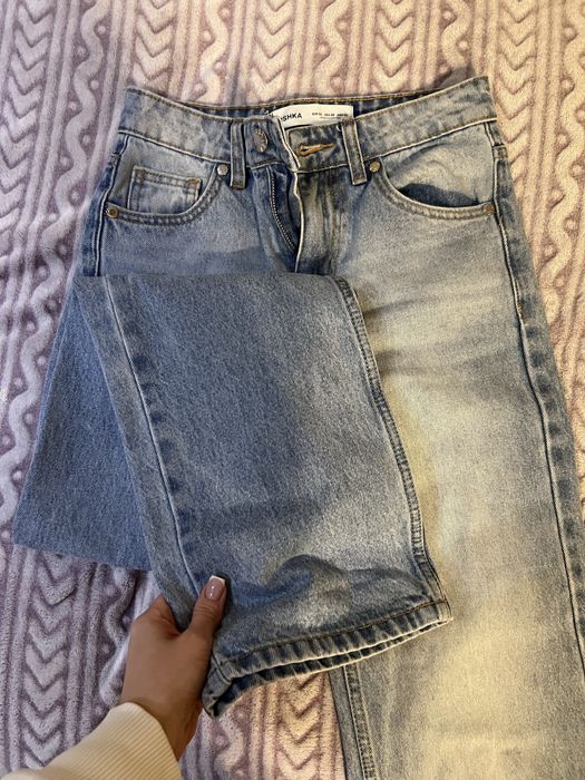 Прямі джинси бершка