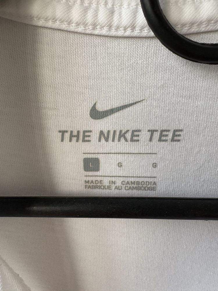Футболка Nike air max