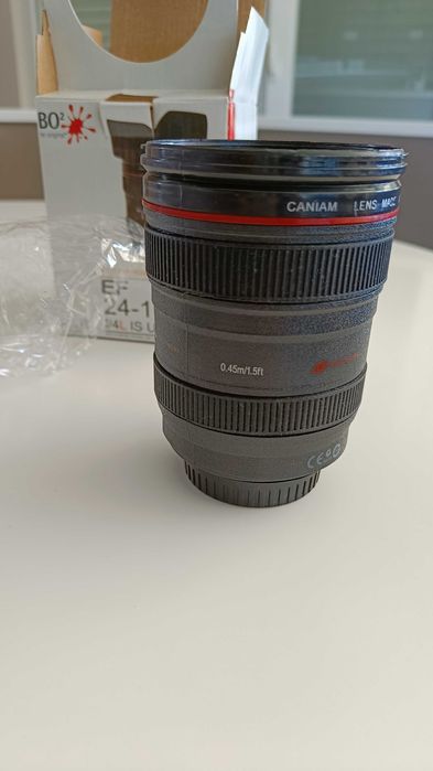 Copo novo com aspeto de lente fotográfica