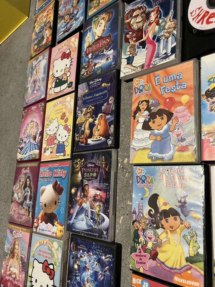 OPORTUNIDADE 46DVDs barbie, dora, stitch,winx +