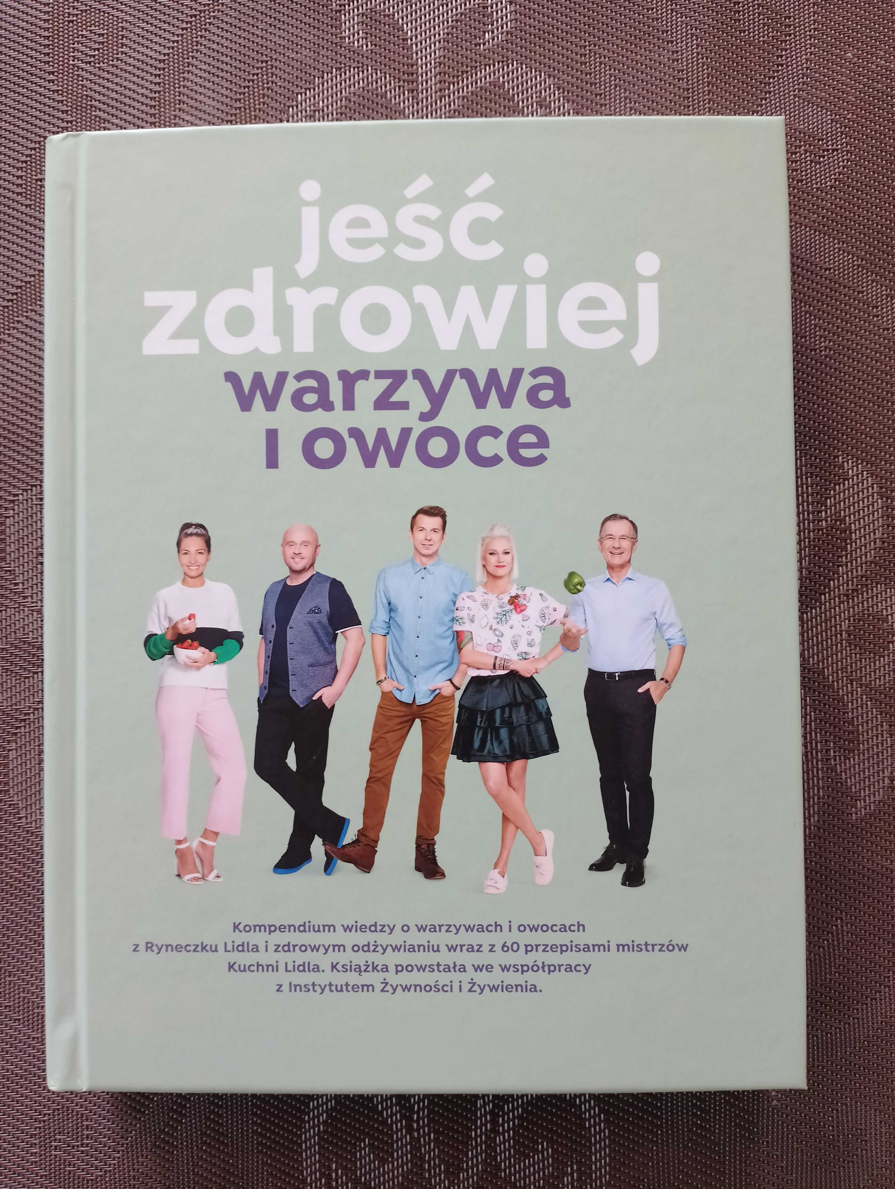 Lidl-książki 3 sztuki.