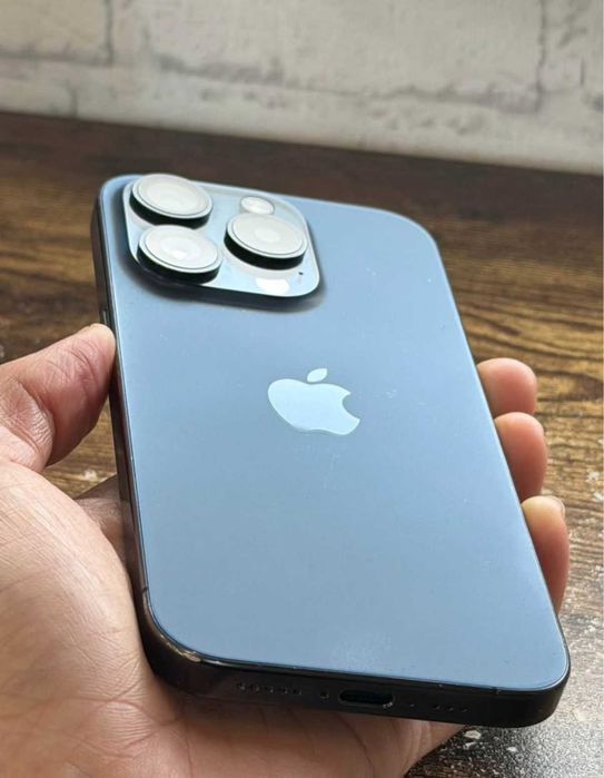 iPhone 15 Pro 256g _ Impecável