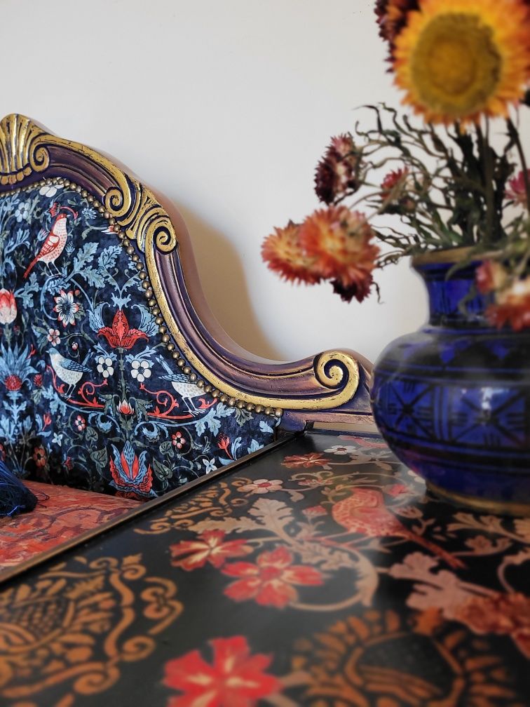 Antyczna sofka-Kanapa w stylu Ludwik