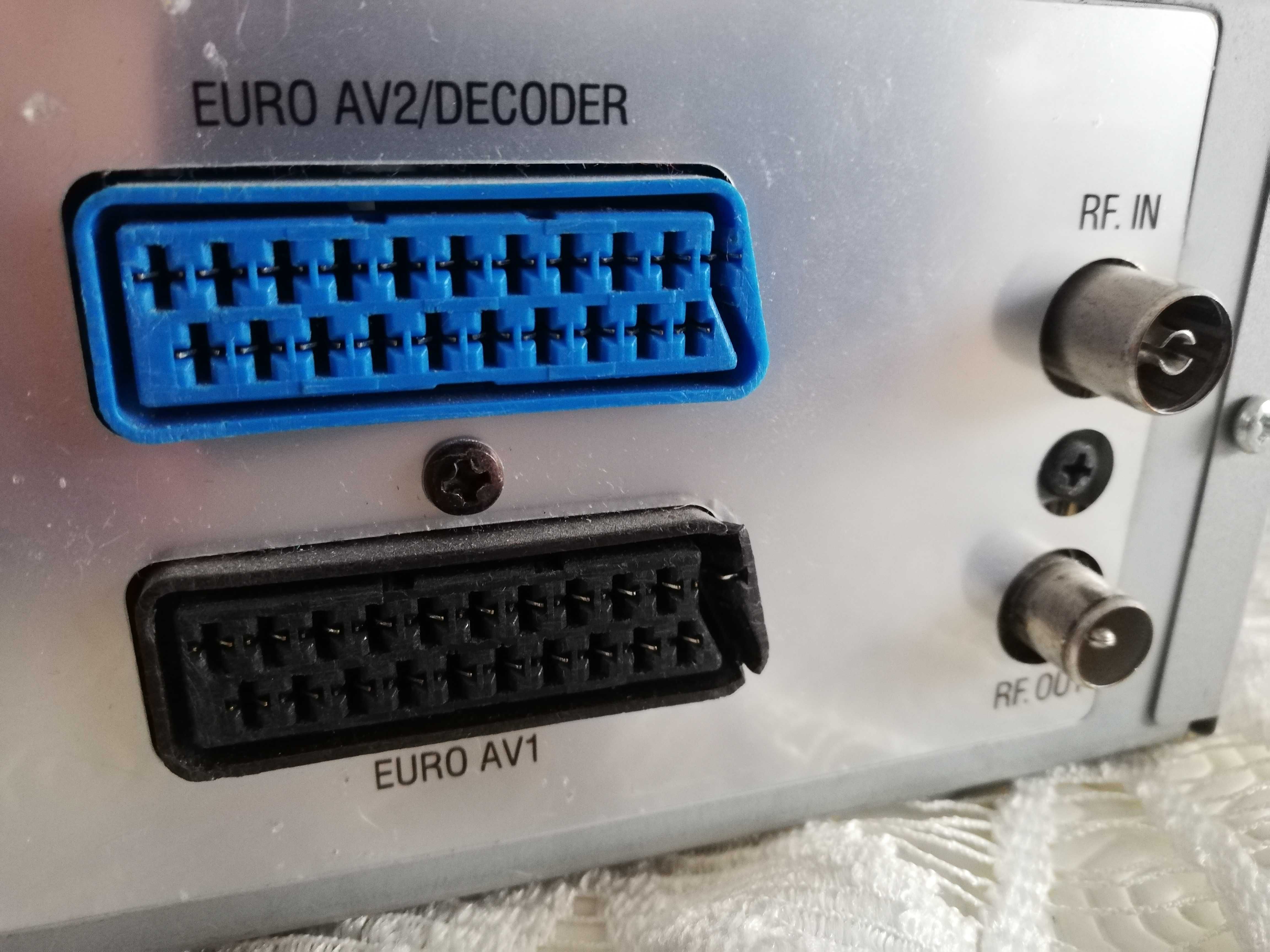 SEG Video Cassette Recorder / DVD Recorder DVRC 700