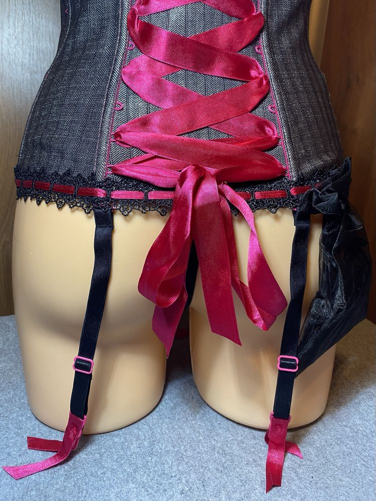 Gorset francuski zapinany z przodu ze stringami , XS/S, rowy