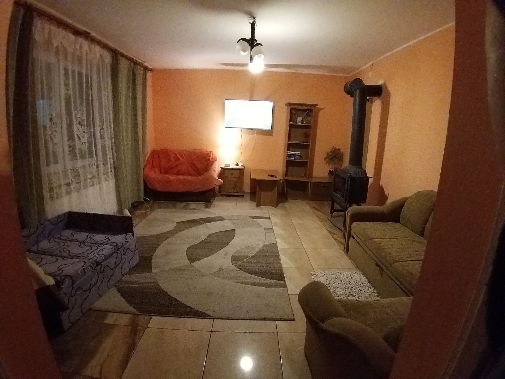 Domek wśród  zieleni  z   G o r  ą c ą  b a l i ą,   KOMINKIEM, JACUZZ