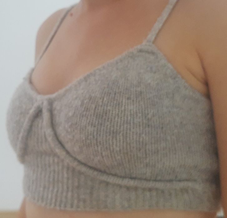 Top materiałowy, beż, Bershka, S, crop top.
