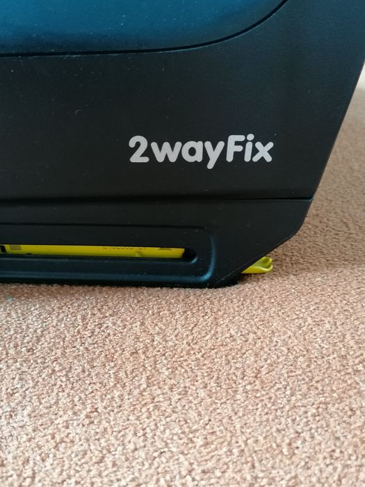 Zestaw fotelików Maxi Cosi 2way Pearl, baza 2wayFix, nosidło 0-13 kg