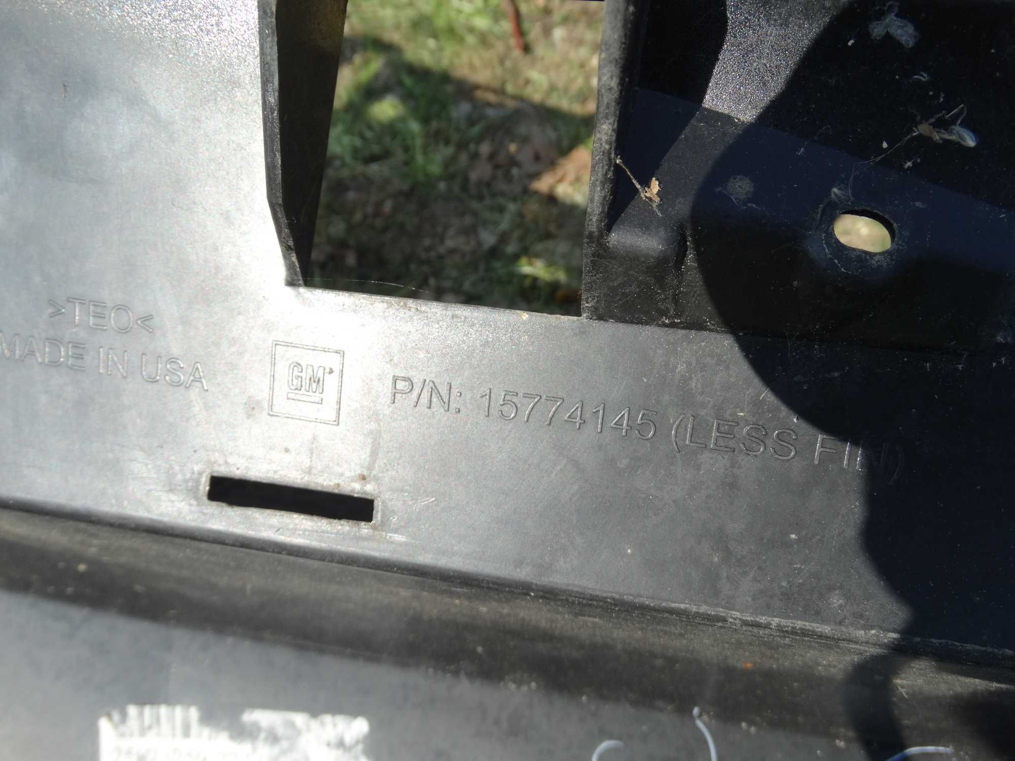 Zderzak przedni Opel GT