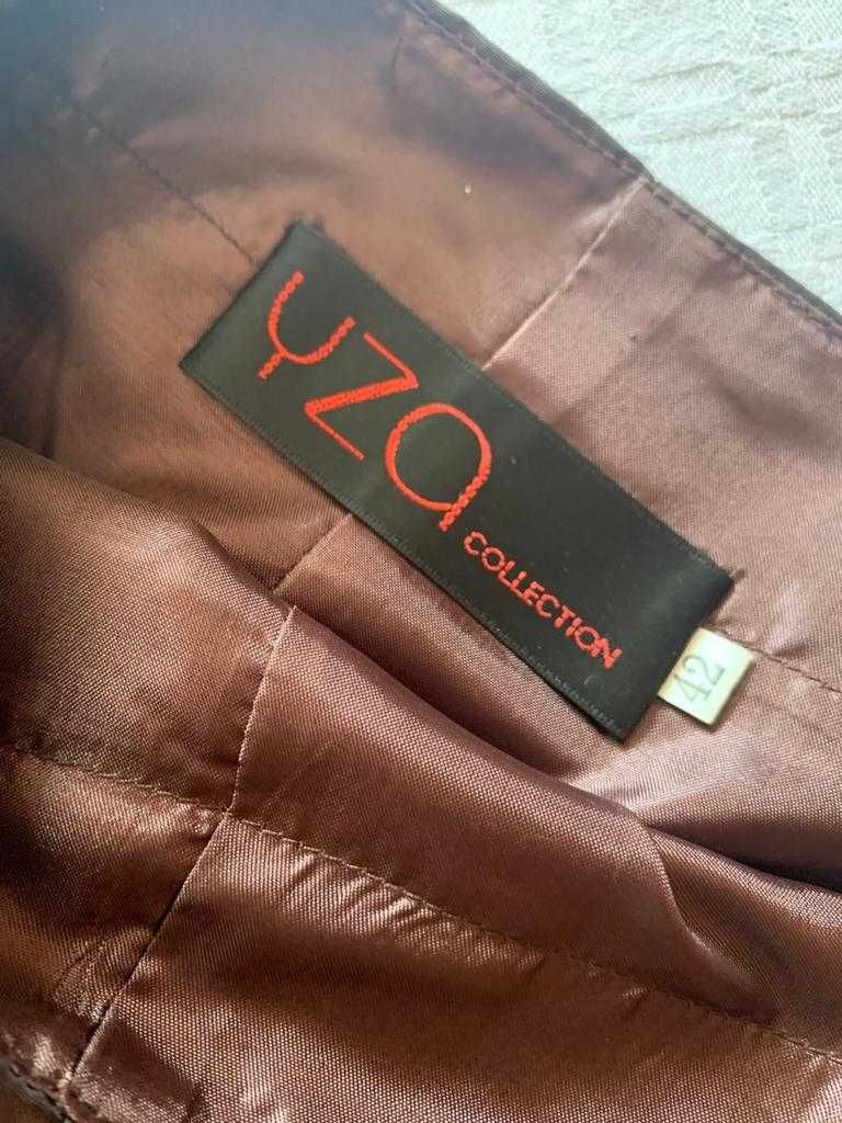 Conjunto Saia e Top Castanho