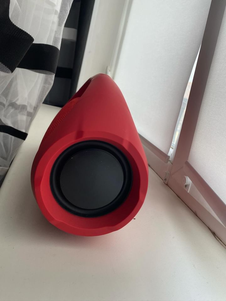 Продам колонку JBL