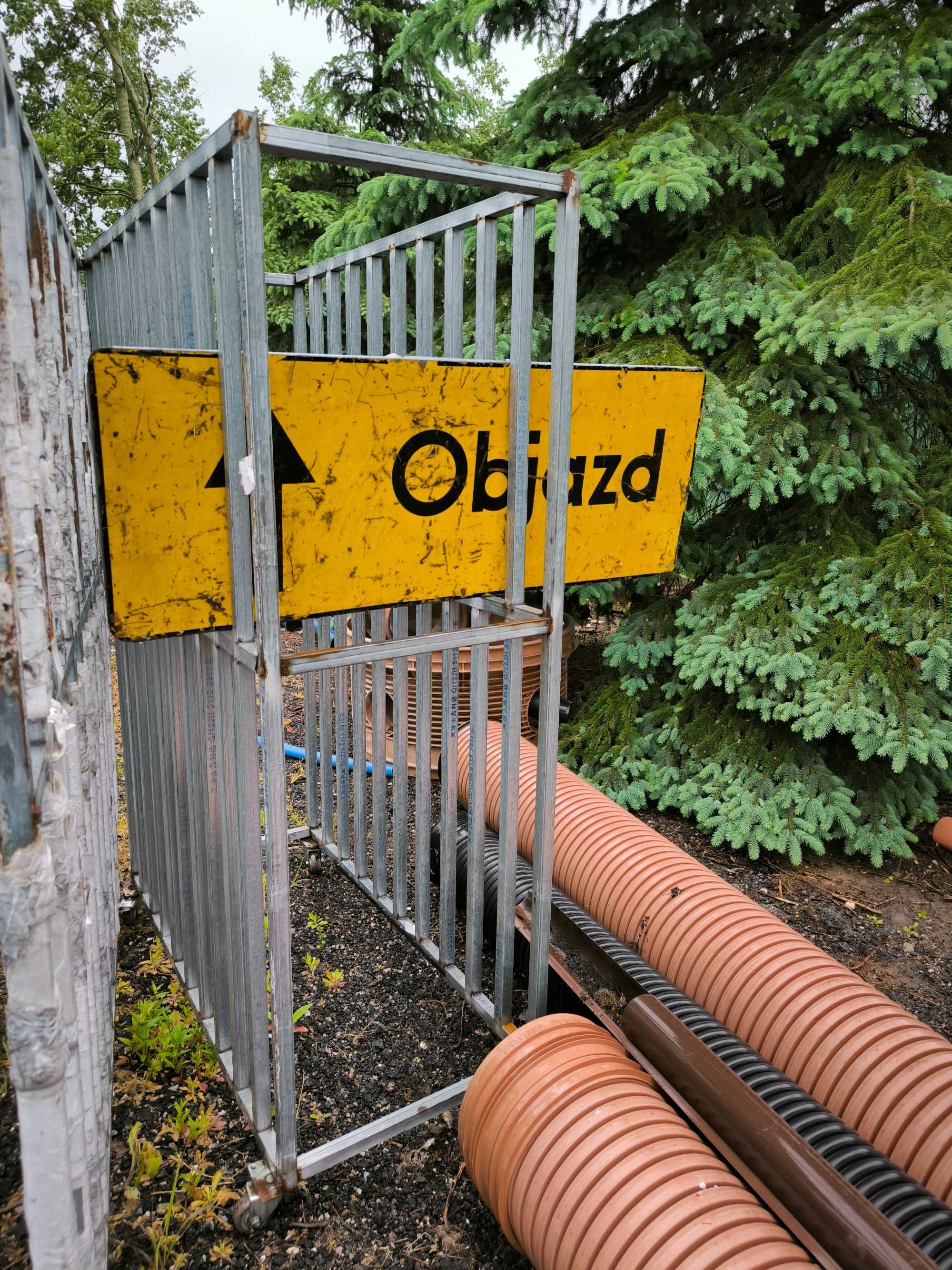 Stojaki, podpory, stalowe używane