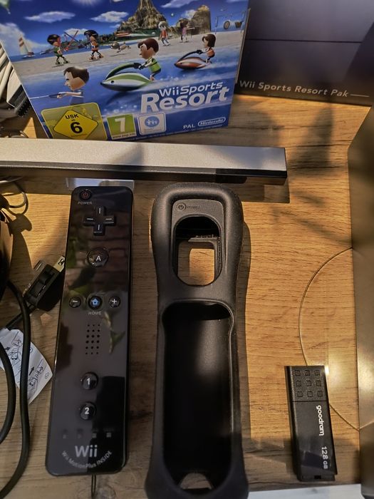 Nintendo Wii BOX przerobiona dysk 128GB zestaw