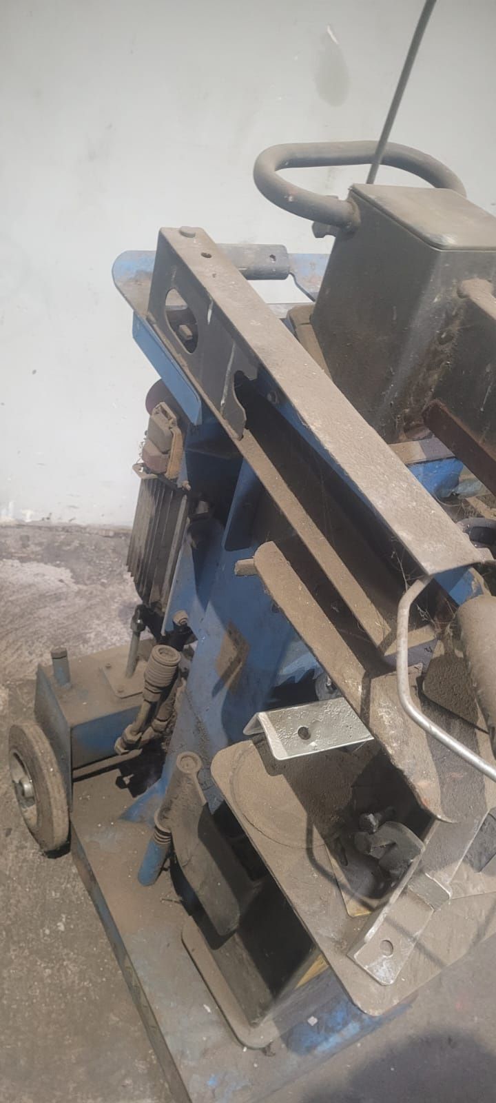 Sprzedam rębak do drewna (hydrauliczny)
