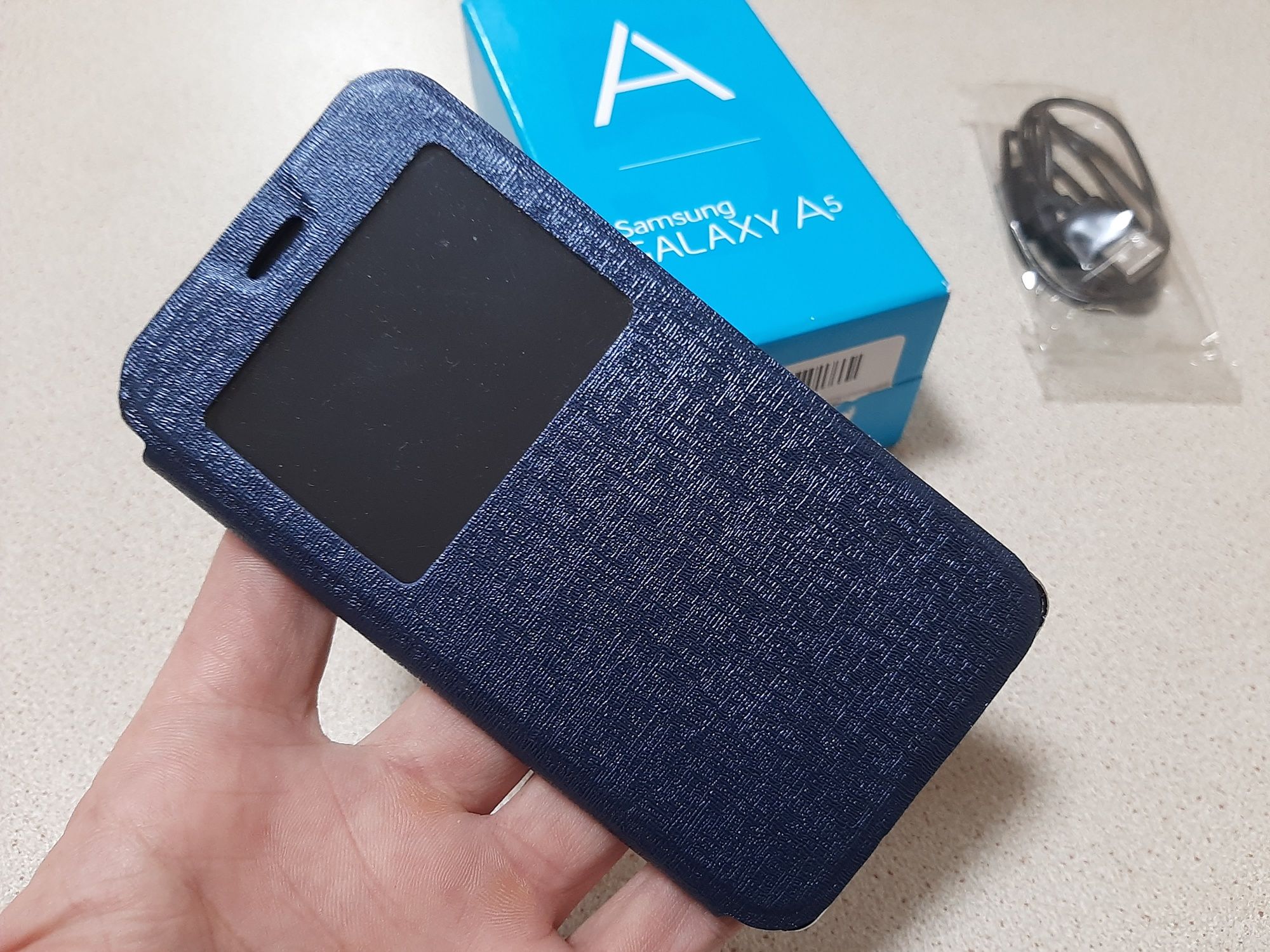 Смартфон Samsung Galaxy A5/A500FU