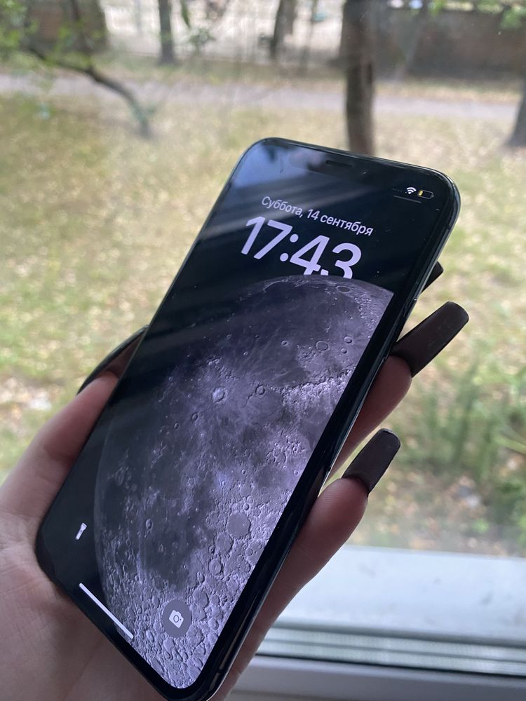 продаю iphone X r-sim