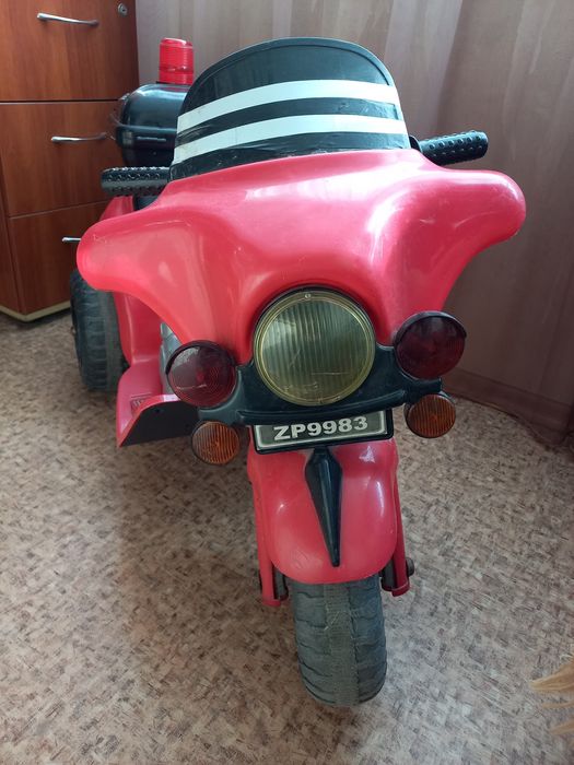 Дитячий електричний мотоцикл трьохколісний