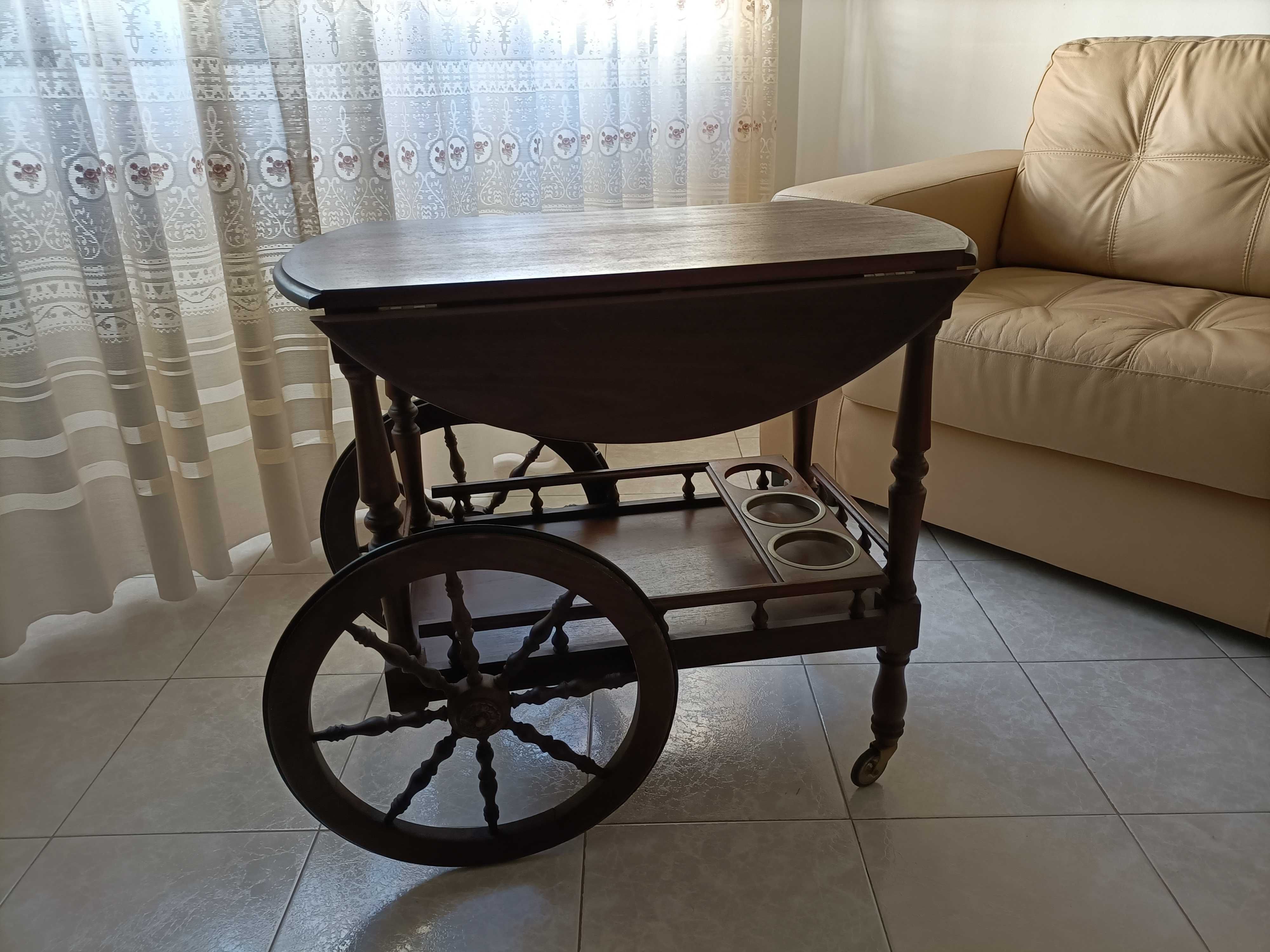 Carrinho de apoio vintage