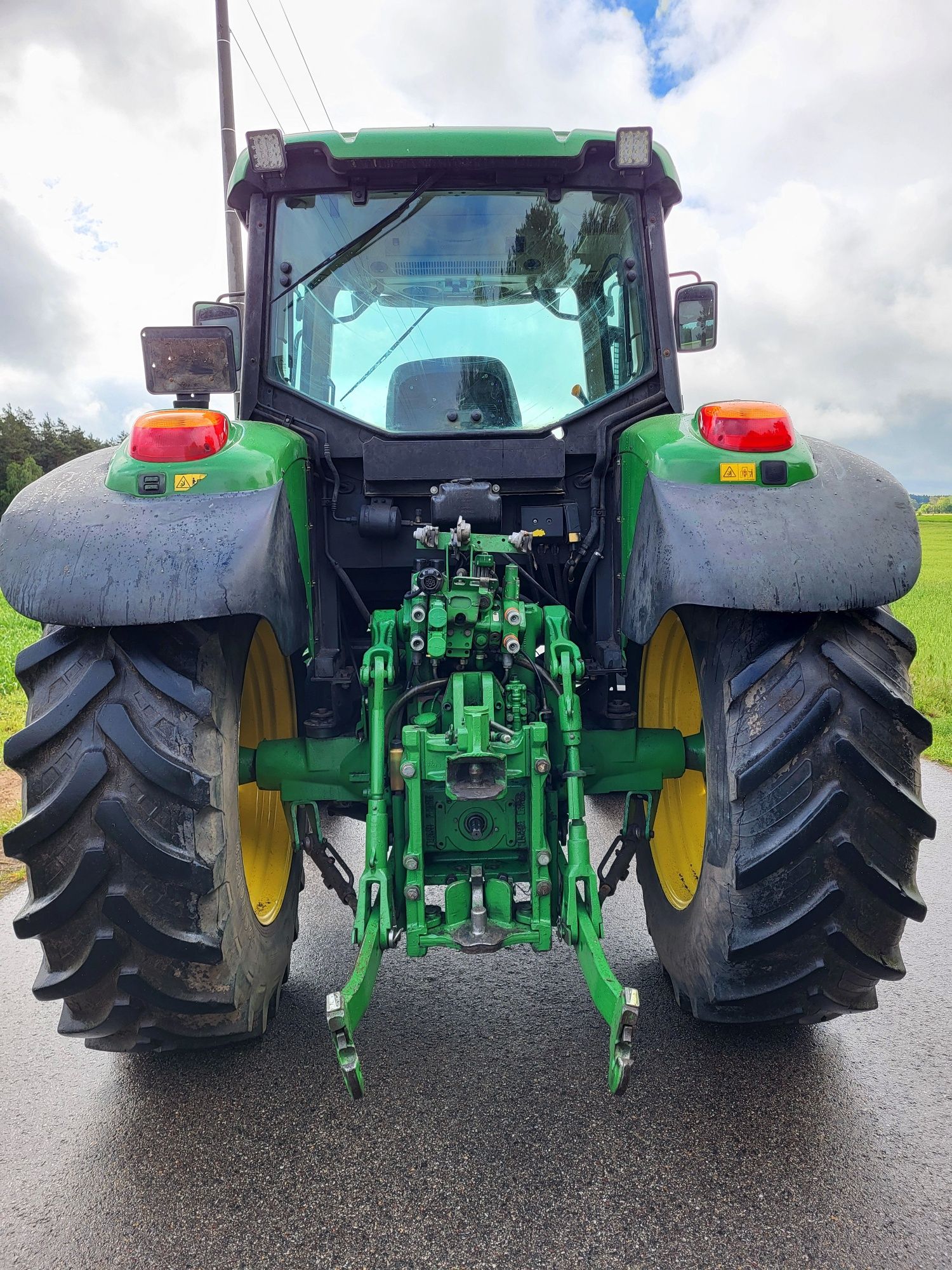 John Deere  6620