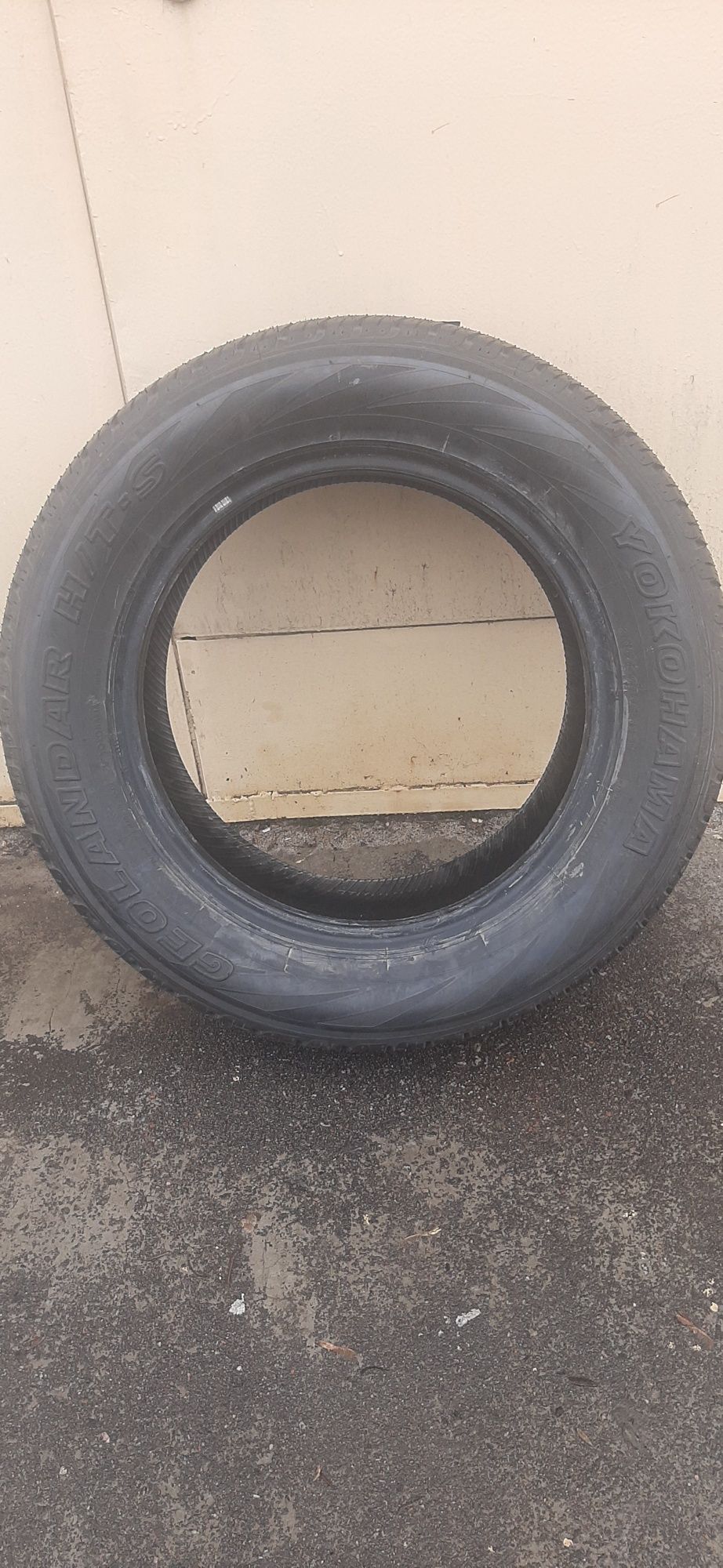 продам нову шину 1 шт  255/60R18