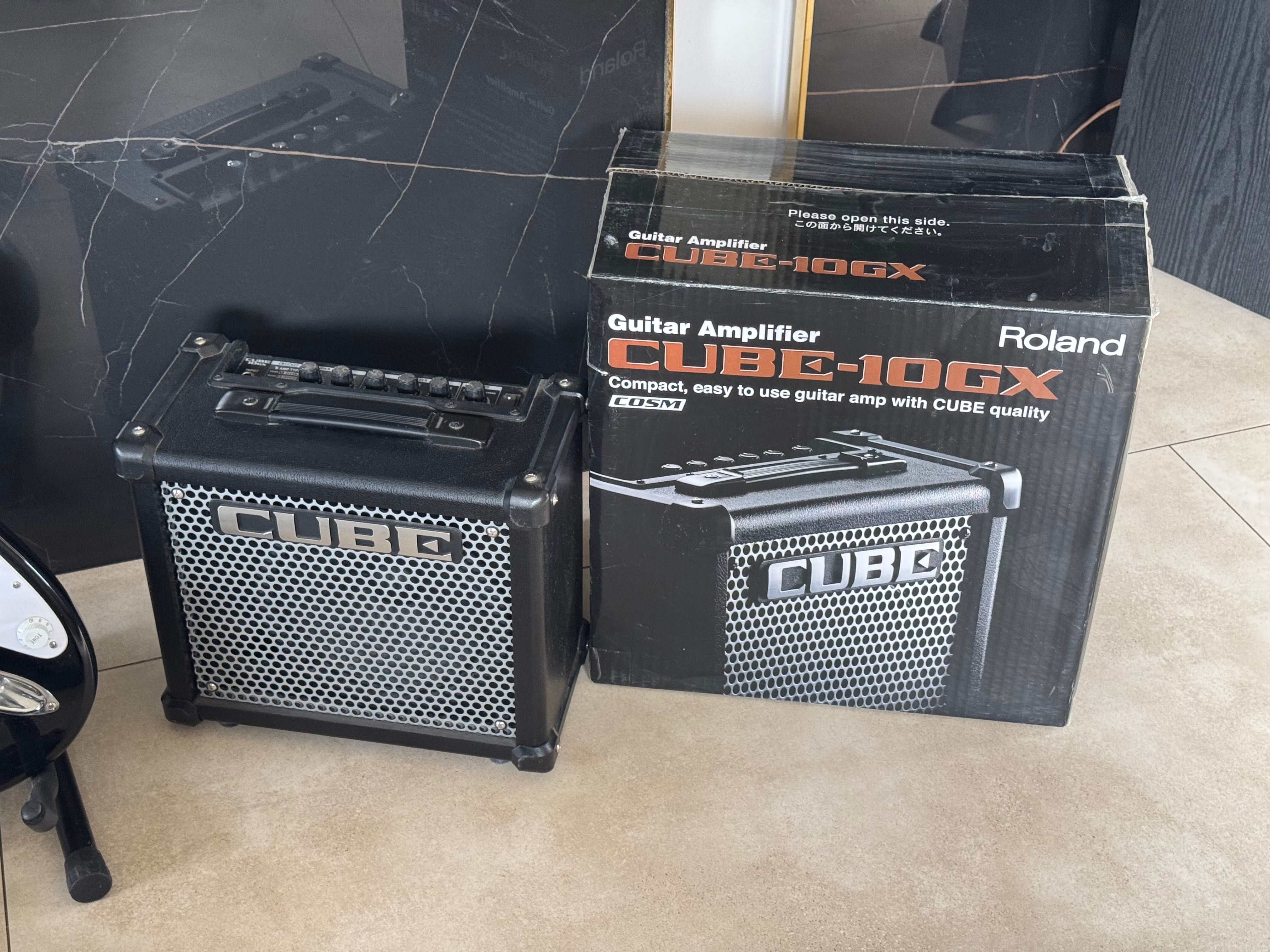 Gitara elektryczna + wzmacniacz (Fender Squier, Roland Cube)