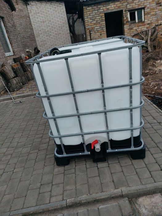 Еврокуб чистий На 1000л випарений під воду. Є ДОСТАВКА.