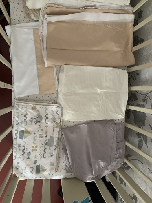 Дитяче ліжко маятник з матрасом та повним набором білизни