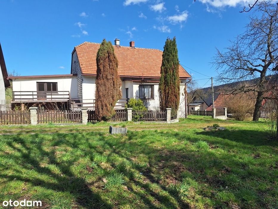 Dom w pobliżu Jeziora Mucharskiego