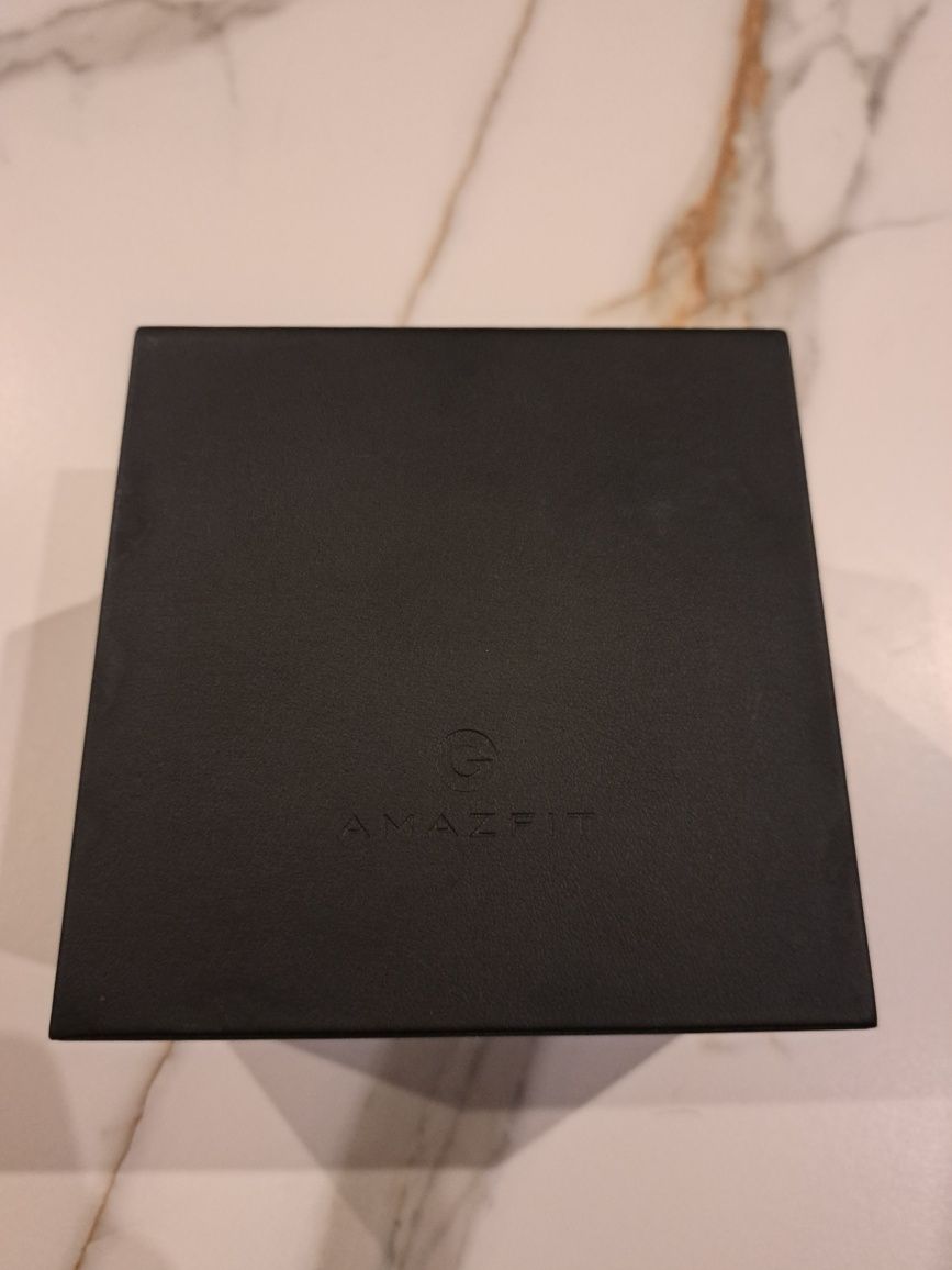 Sprzedam Smartwatcha Amazfit Stratos Plus Czarnego