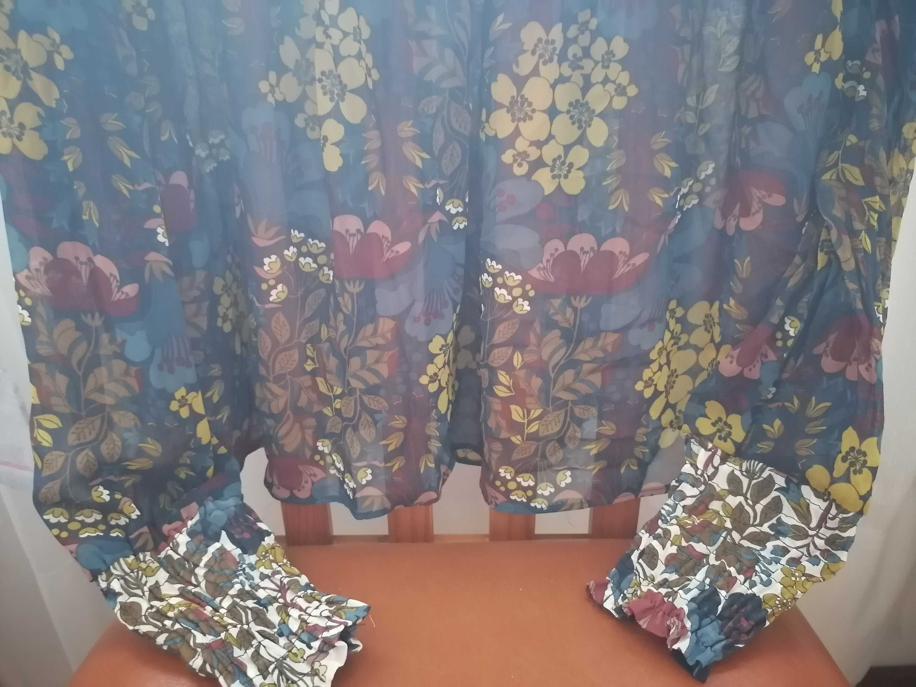 Blusa fina transparente de flores elegante com franzidos tam M Zara