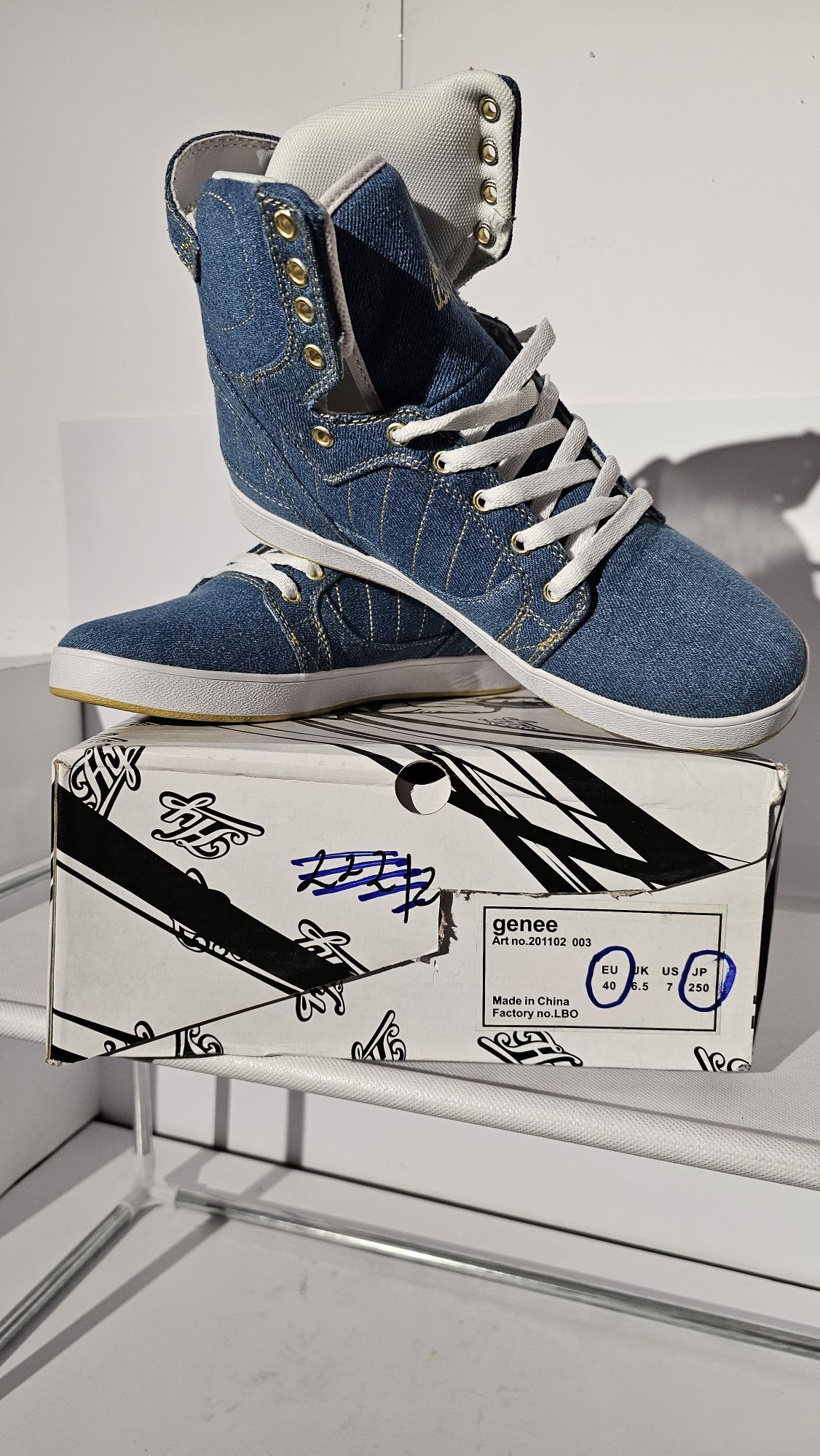 Buty damskie sportowe Hooy Genne Jeans w rozmiarze 40