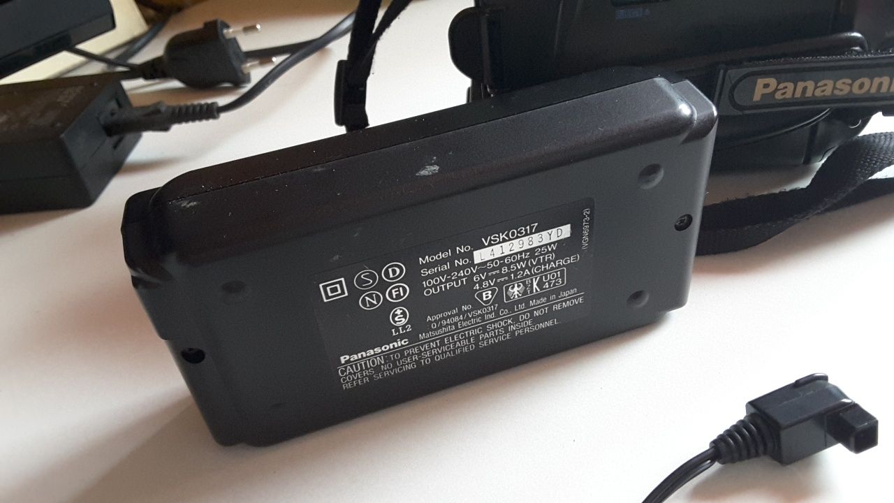 Kamera video Panasonic super vhs model NV-S90