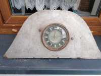 Stary zegar samochodowy