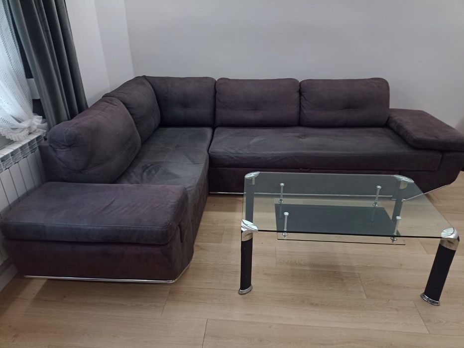 Narożnik z funkcją spania+stolik kawowy gratis